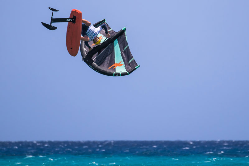 GWA World Cup Fuerteventura 2023: MacDonald und Suardaz siegen im Surf-Freestyle