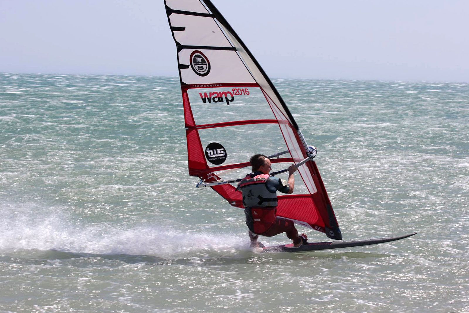 Défiwind 2016 - Speed-Rausch à la Carte: Andy Laufer und Gunnar Asmussen auf Rekordjagd