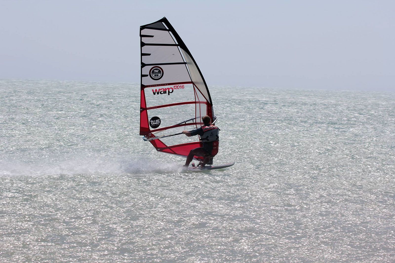 Défiwind 2016 - Speed-Rausch à la Carte: Andy Laufer und Gunnar Asmussen auf Rekordjagd