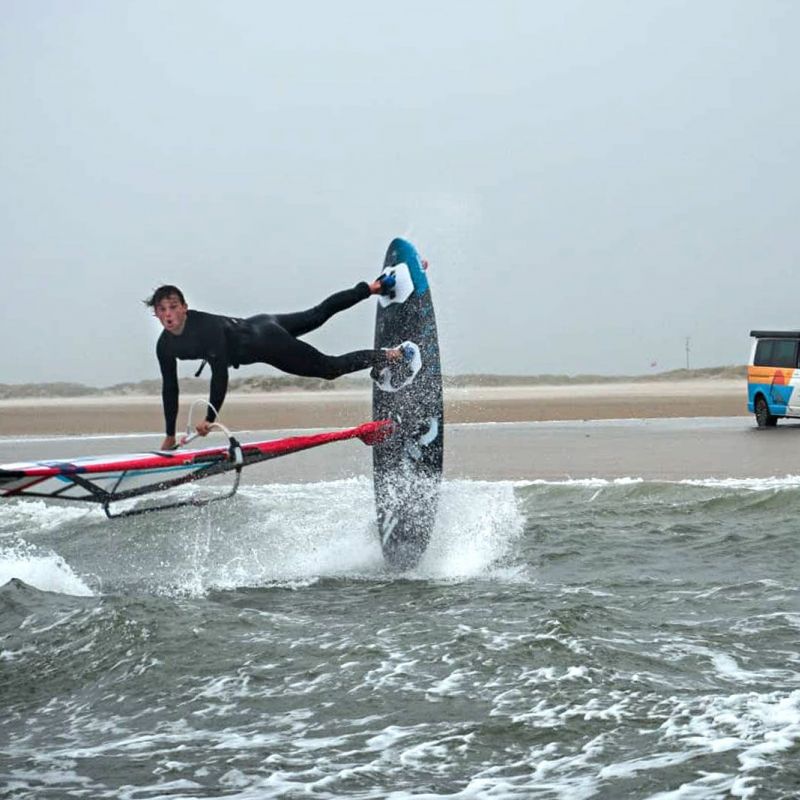 Niclas Nebelung hofft bei auflandigem Wind auf Wind von links, um seine Sprungstrke ausspielen zu knnen