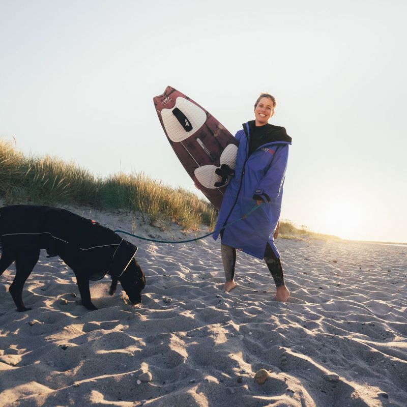 Steffi Wahl mit Labradorhndin ba