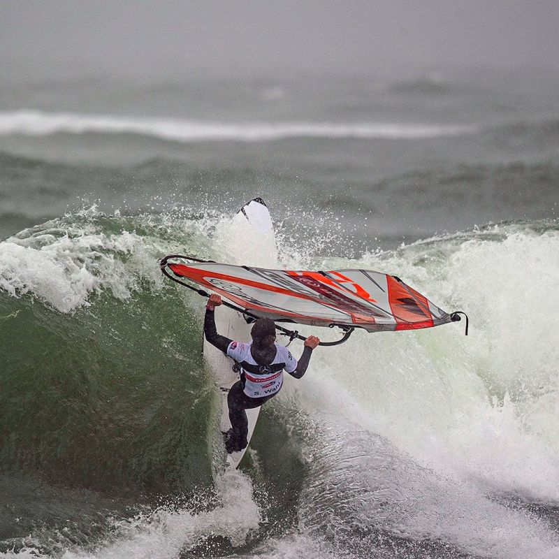 Wave 360 - beim Waveriding wird sich die eine oder andere Nachwuchsfahrerin umgucken