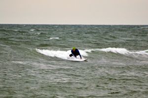 Alex beim Wellenreiten