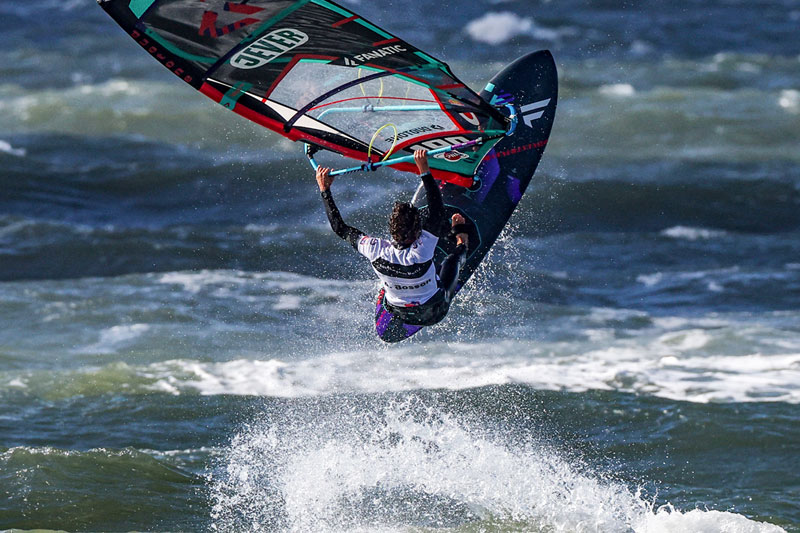 PWA World Cup Sylt 2022: Adrien Bosson ist PWA Freestyle-Weltmeister
