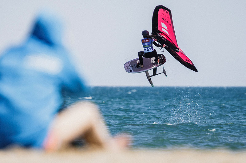 GWA World Cup Leucate 2023: Bowien van der Linden siegt im Surf-Freestyle