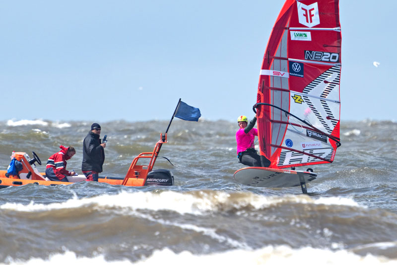 California Windsurf Cup St. Peter-Ording 2024: Spannende Rennen am dritten Tag