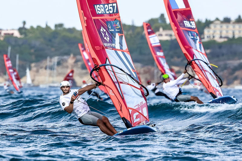 iQFOiL U23 World Championship Portimo 2025: Intensive Kursrennen am ersten Renntag