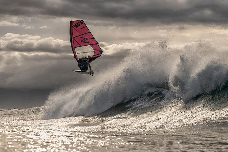 PWA/WWT Quatro Maui Pro 2026: Die Weltelite zu Gast in Hoʻokipa