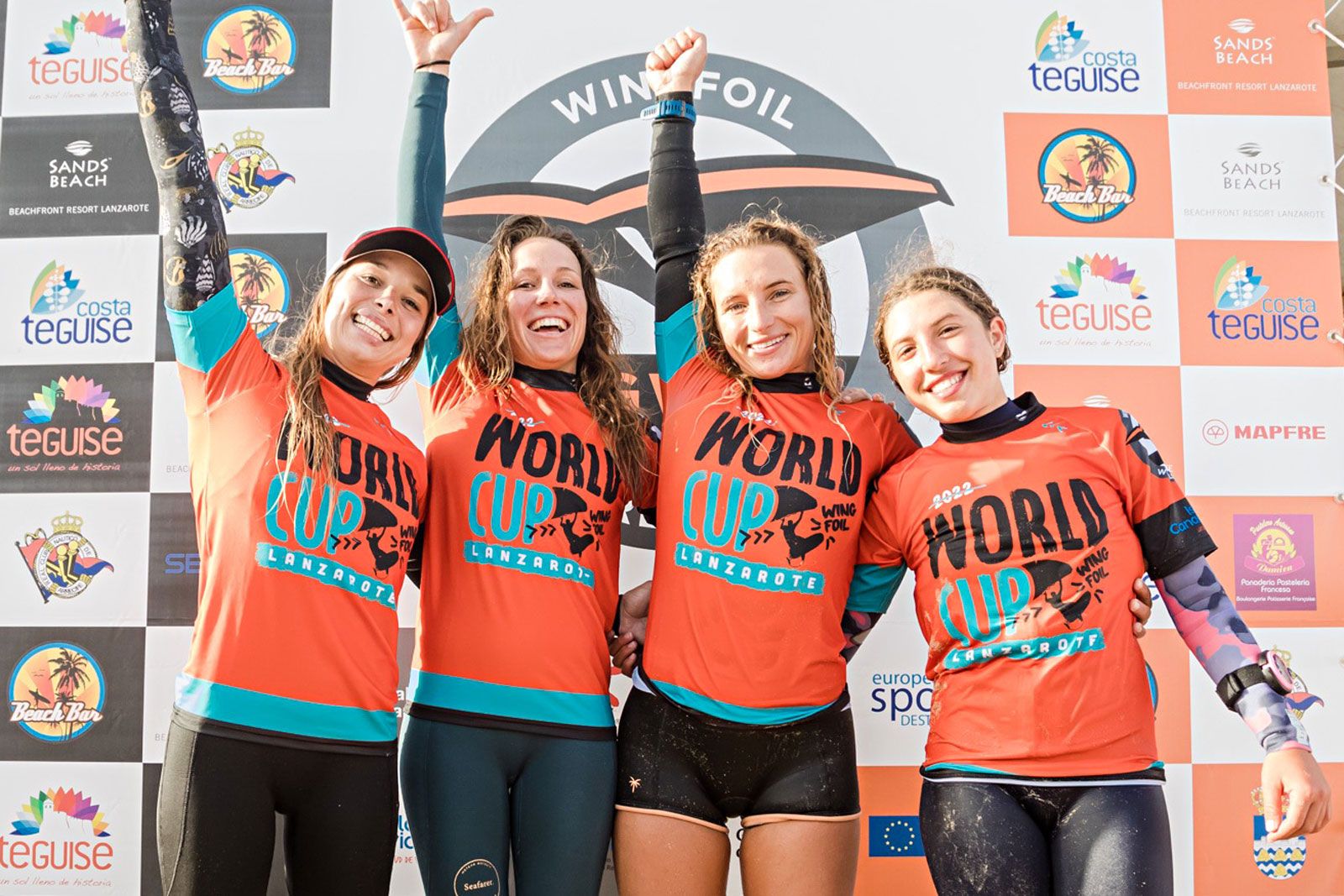 GWA World Cup Lanzarote 2022: Paula Novotna gewinnt im Surf-Freestyle 