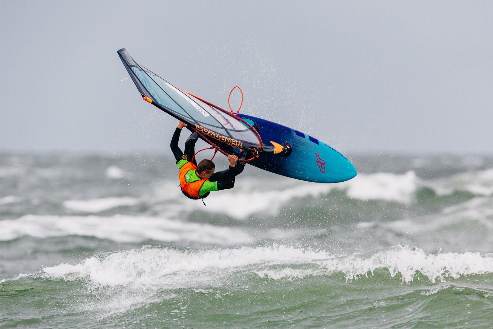 Multivan Surf Cup Sylt 2022: Holger Beer ist Deutscher Meister im Waveriding 