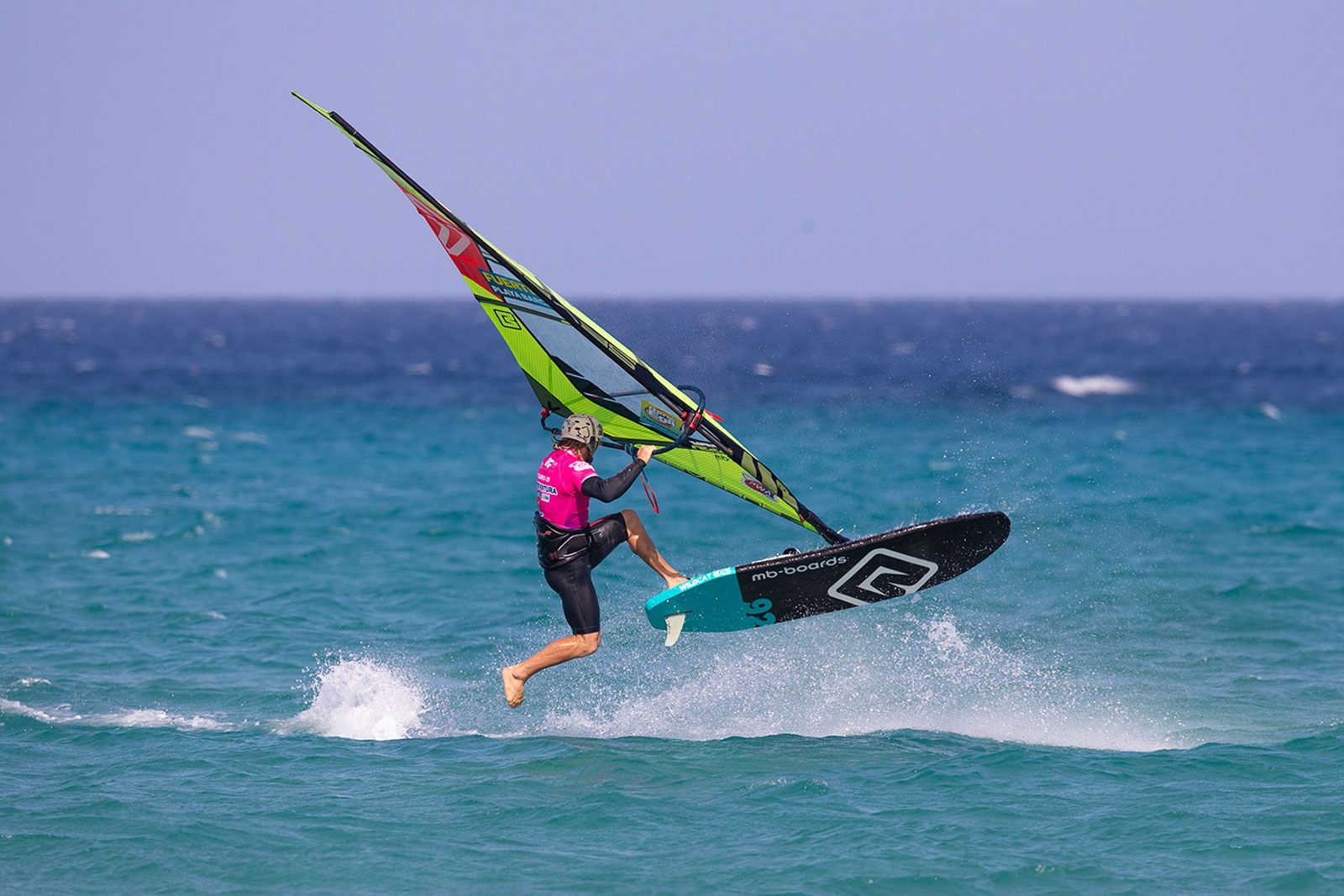 PWA World Cup Fuerteventura 2019: Lasche Bedingungen für die Top-Freestyler