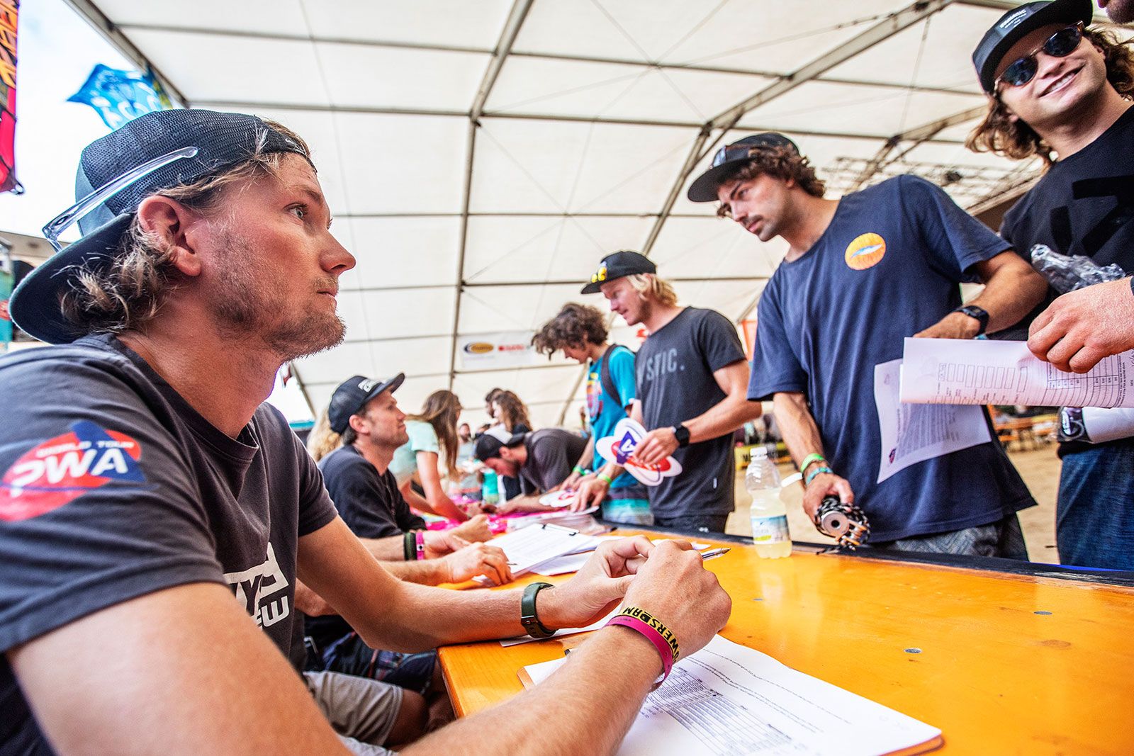 PWA World Cup Fuerteventura 2019: Lasche Bedingungen für die Top-Freestyler