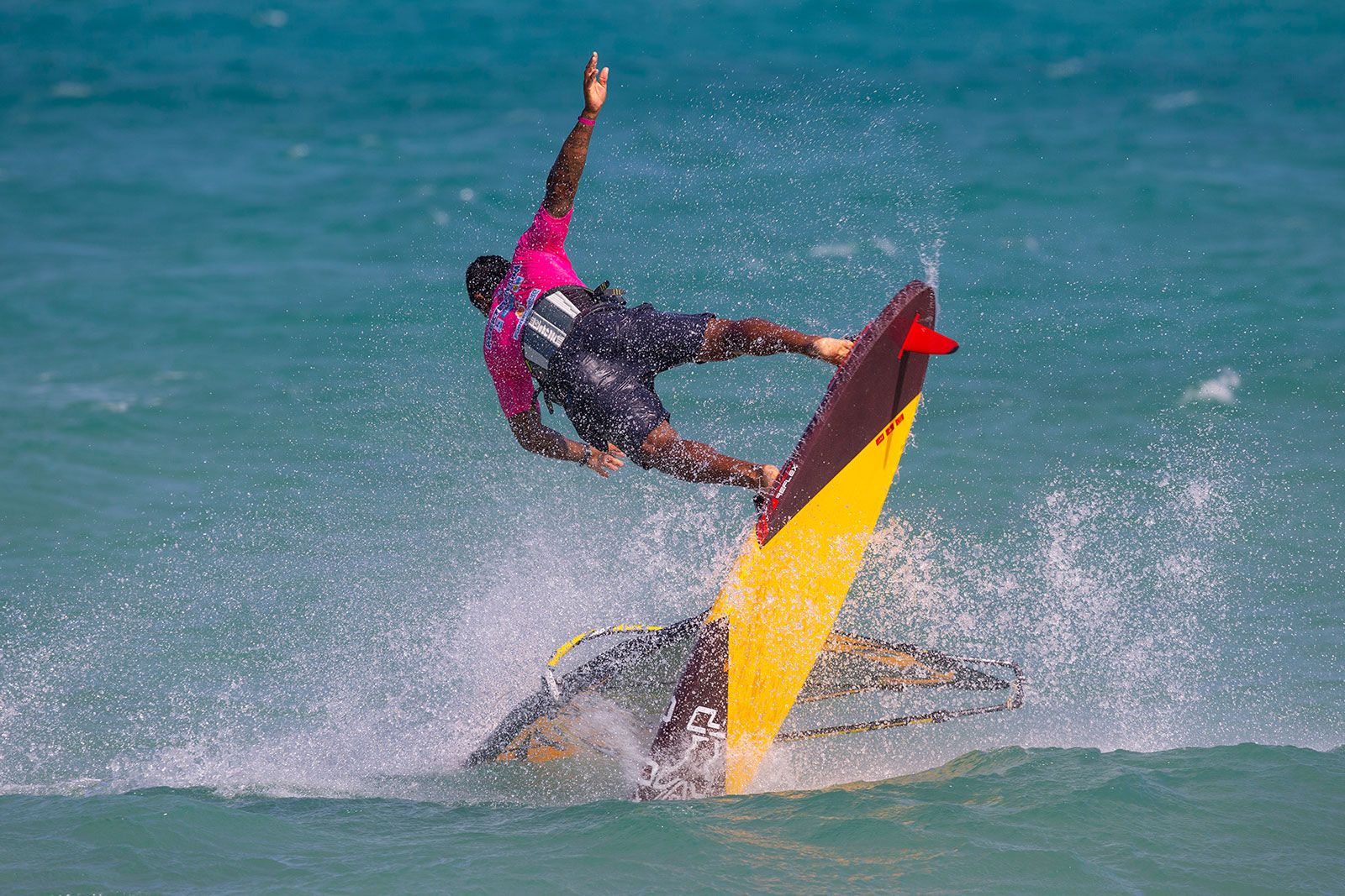 PWA World Cup Fuerteventura 2019: Lasche Bedingungen für die Top-Freestyler