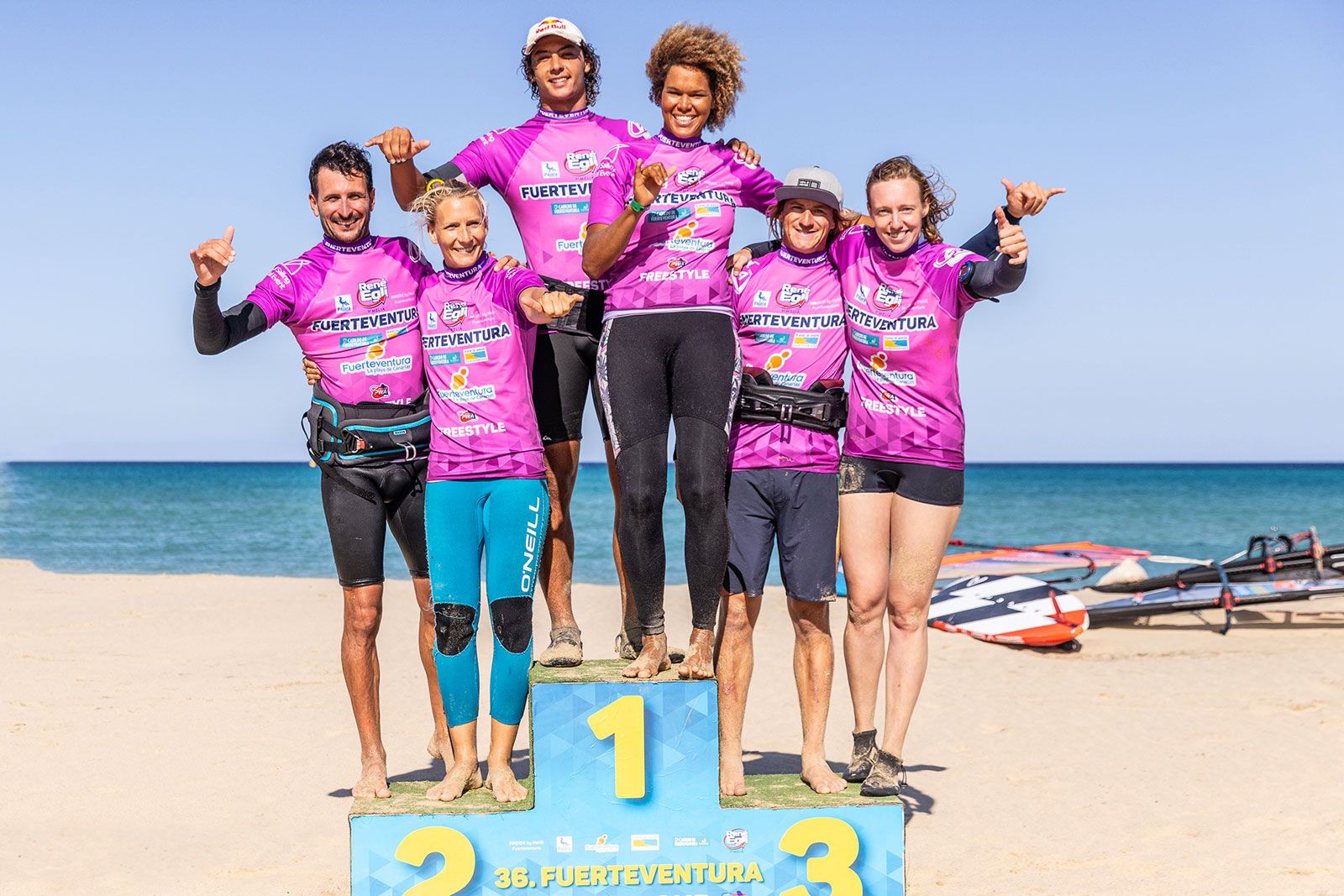 PWA World Cup Fuerteventura 2024: Offringa und Neubauer triumphieren 