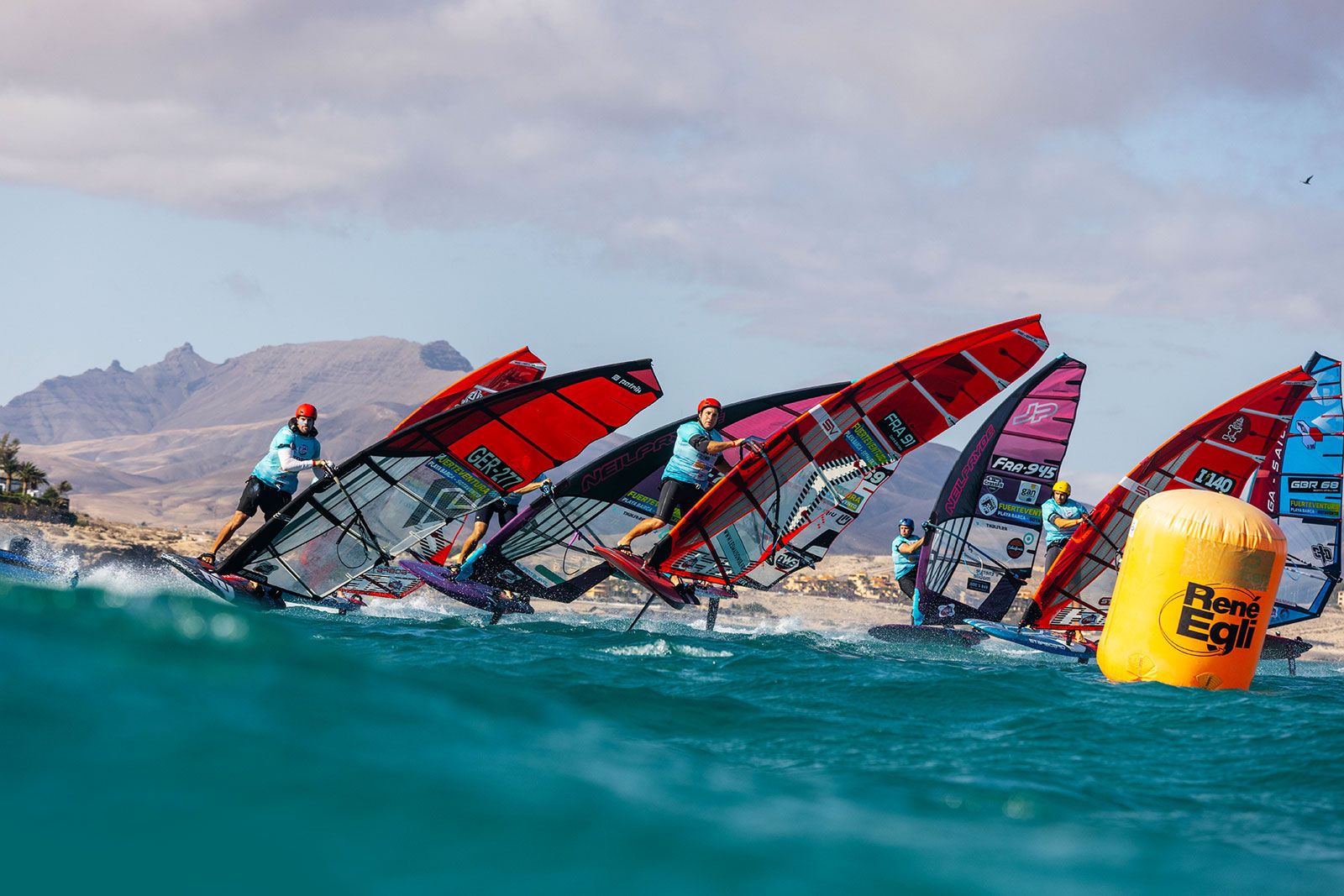 PWA World Cup Fuerteventura 2024: Marion Mortefon und Daniele Benedetti gehen in Führung 
