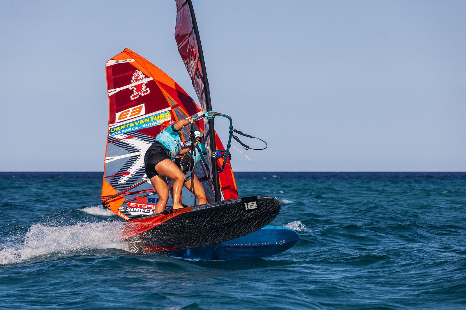 PWA World Cup Fuerteventura 2024: Marion Mortefon und Daniele Benedetti gehen in Führung 
