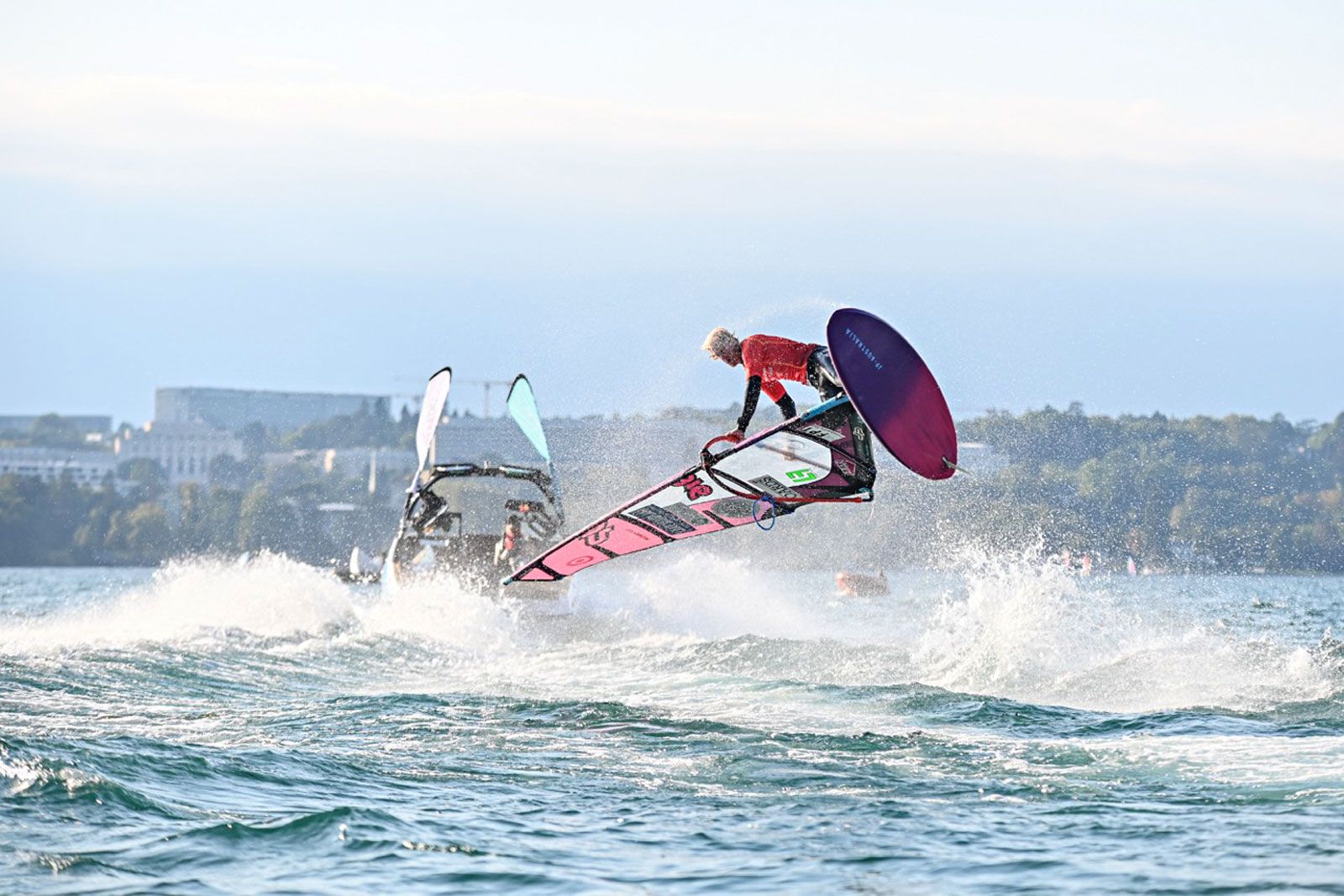 FPT Genf 2024: Foilstyle und Tow-in am Genfer See 