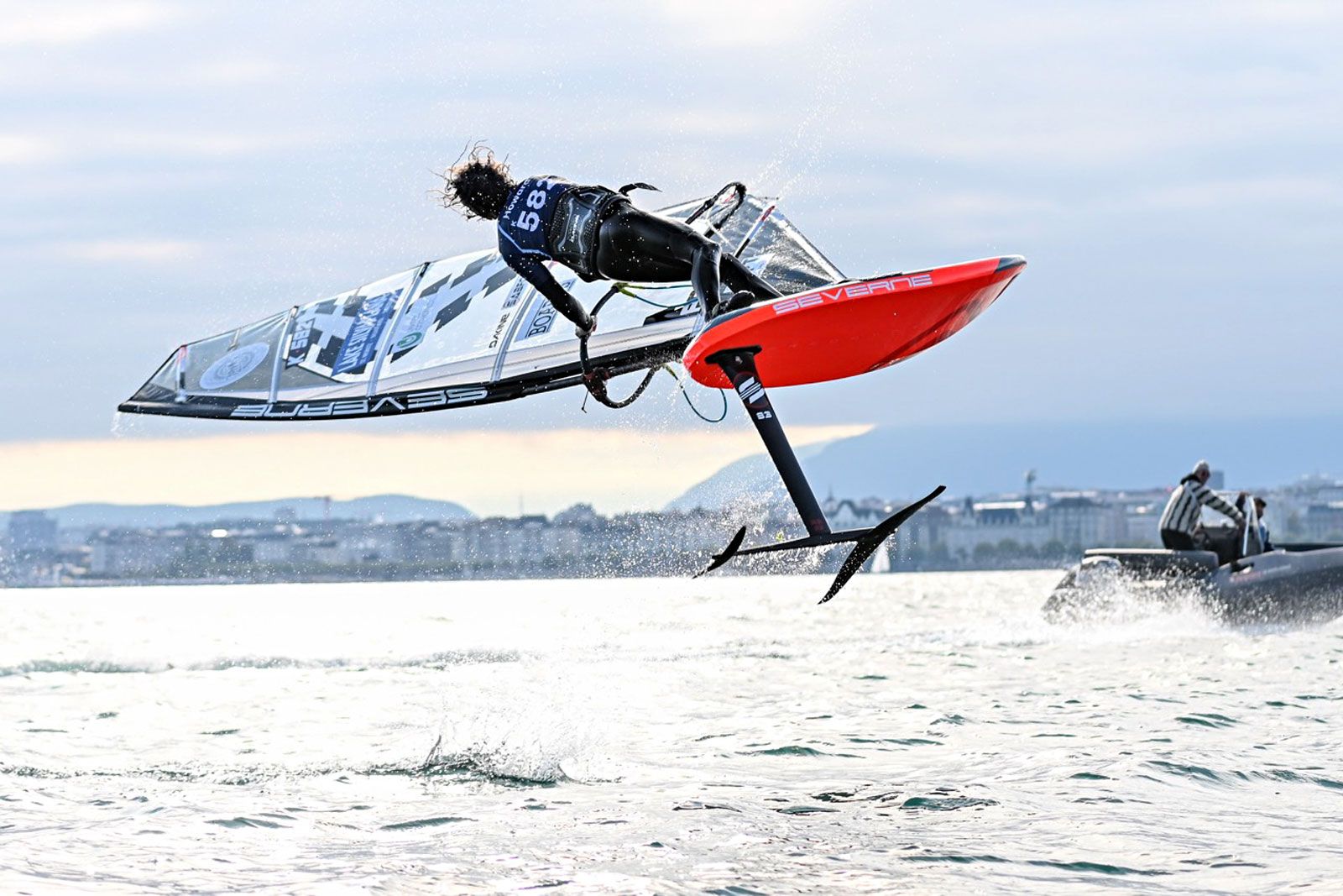FPT Genf 2024: Foilstyle und Tow-in am Genfer See 