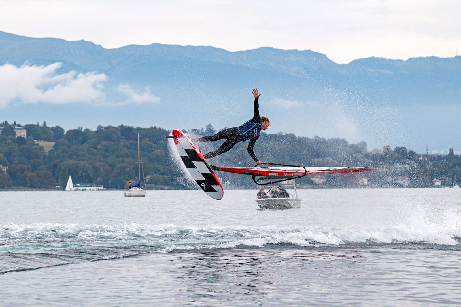FPT Genf 2024: Yentel Caers und Maaike Huvermann gewinnen im Tow-in 