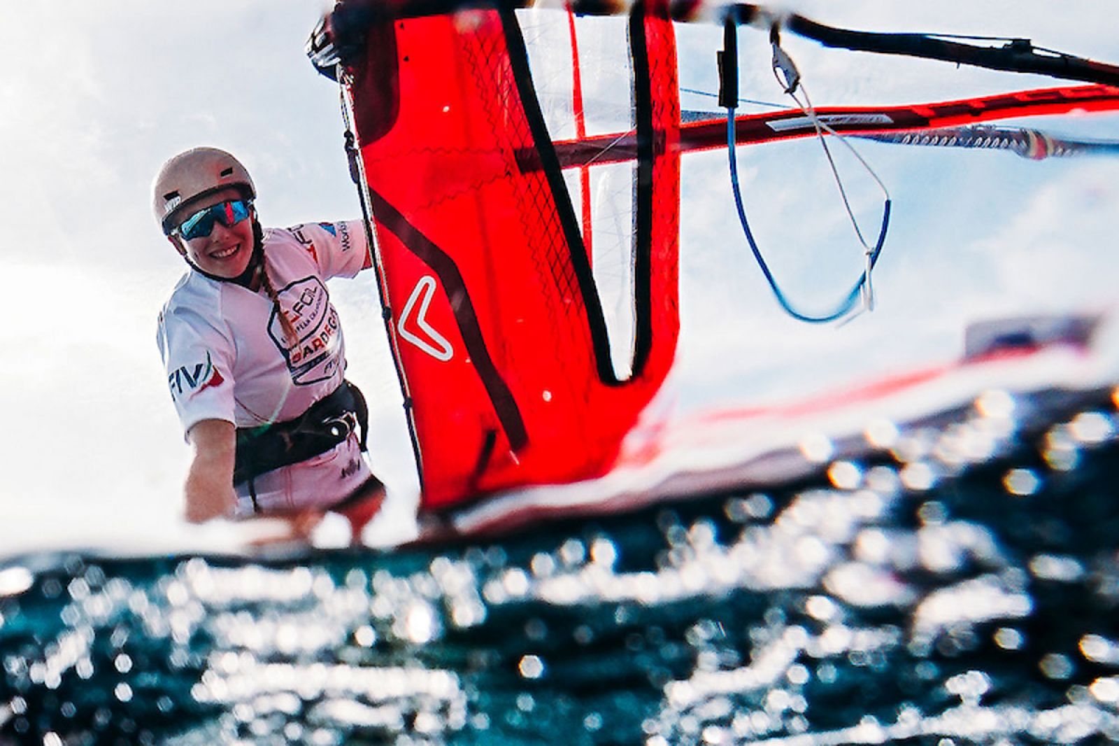 iQFOiL Open European Championship Cagliari 2024: Watson und Di Tomassi in Führung 