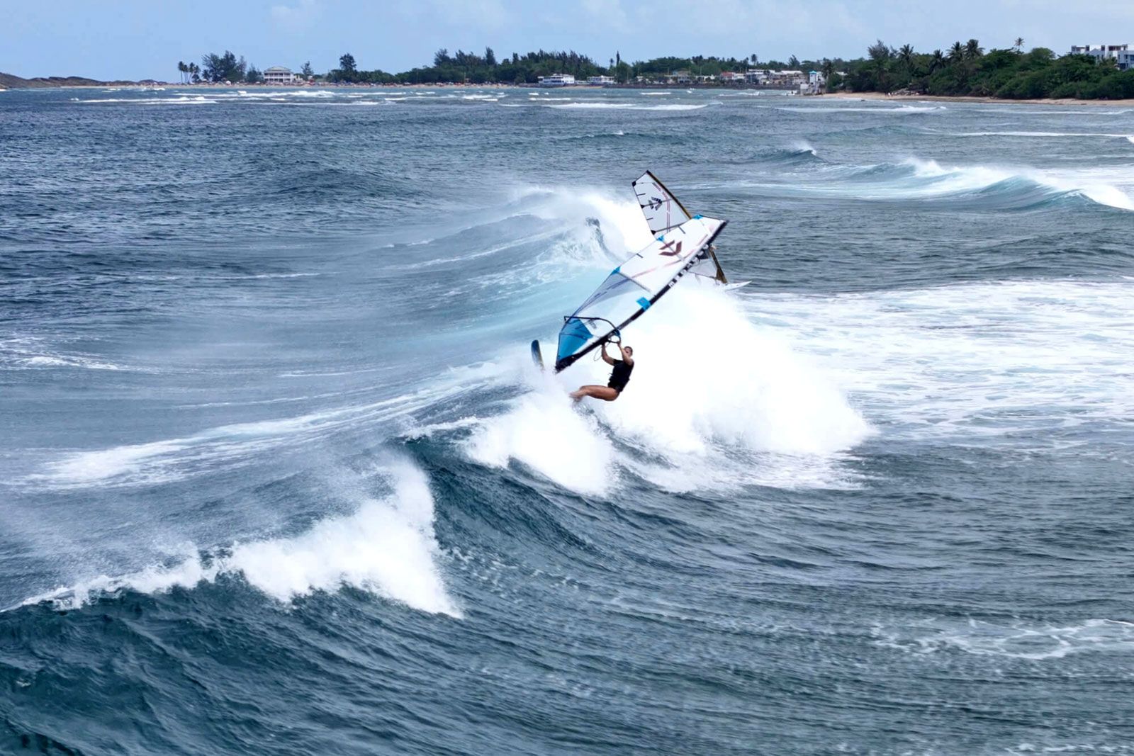 PWA/IWT World Cup Puerto Rico 2025: Verhaltener Auftakt in der Karibik 