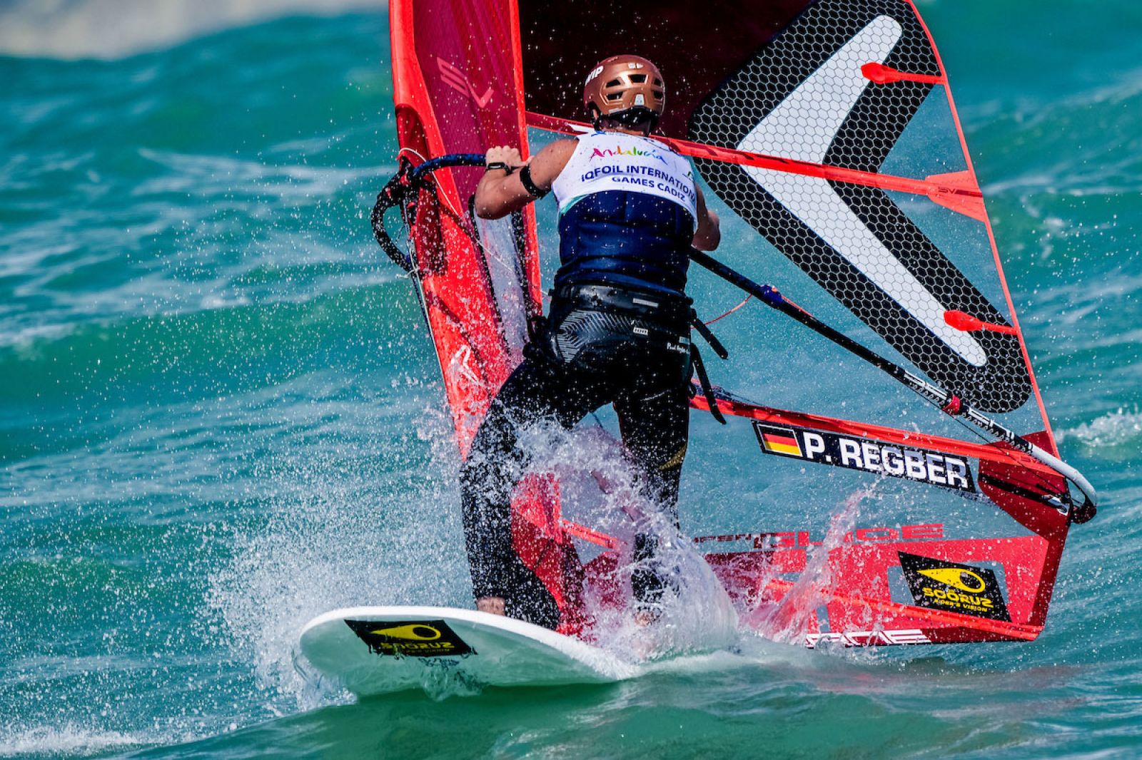 iQFOiL International Games Cdiz 2025: Nass, windig und wild 