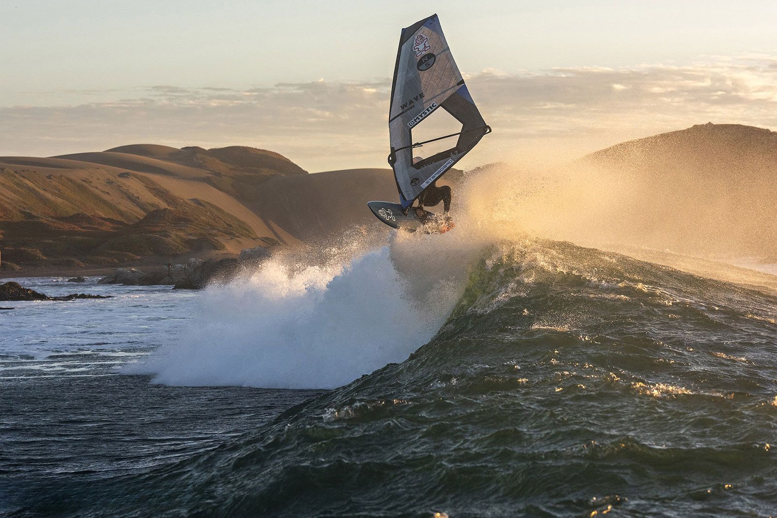 PWA/IWT Surazo Infernal World Cup Chile 2025: Die Wave-Elite in Matanzas