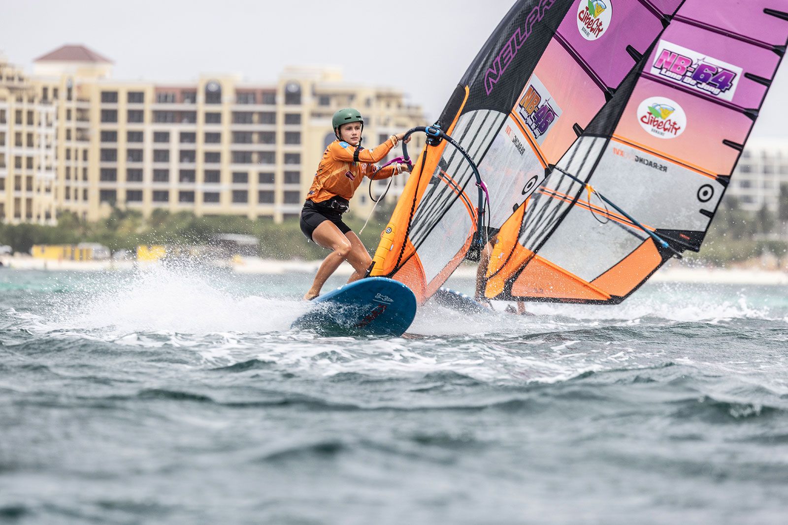 PWA Aruba Hi-Winds Youth Slalom 2025: Spannung bis zum letzten Tag 