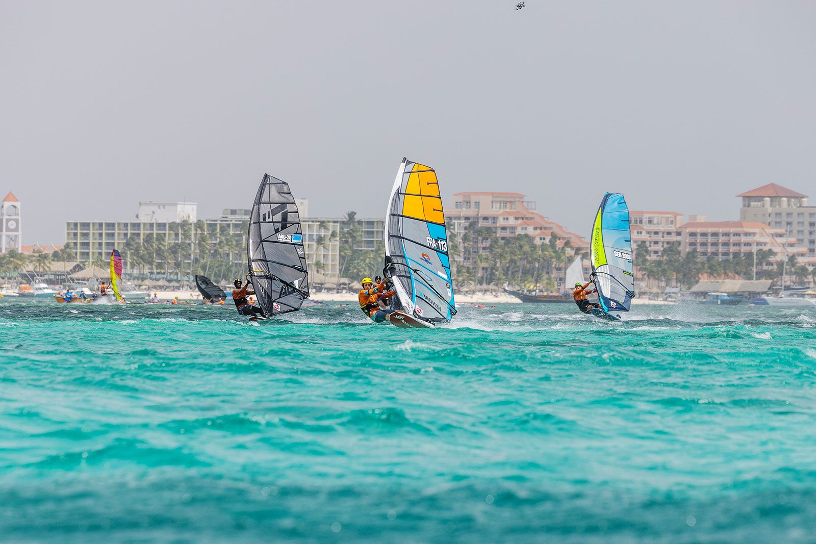 PWA Aruba Hi-Winds Youth Slalom 2025: Starkwind-Action am Finaltag 
