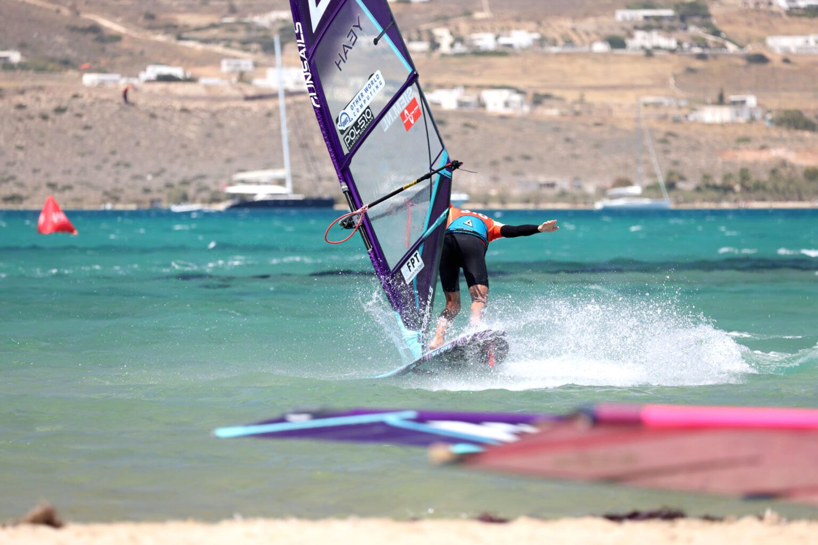 FPT Paros 2025: Jacopo Testa gewinnt S.U.R.F. 