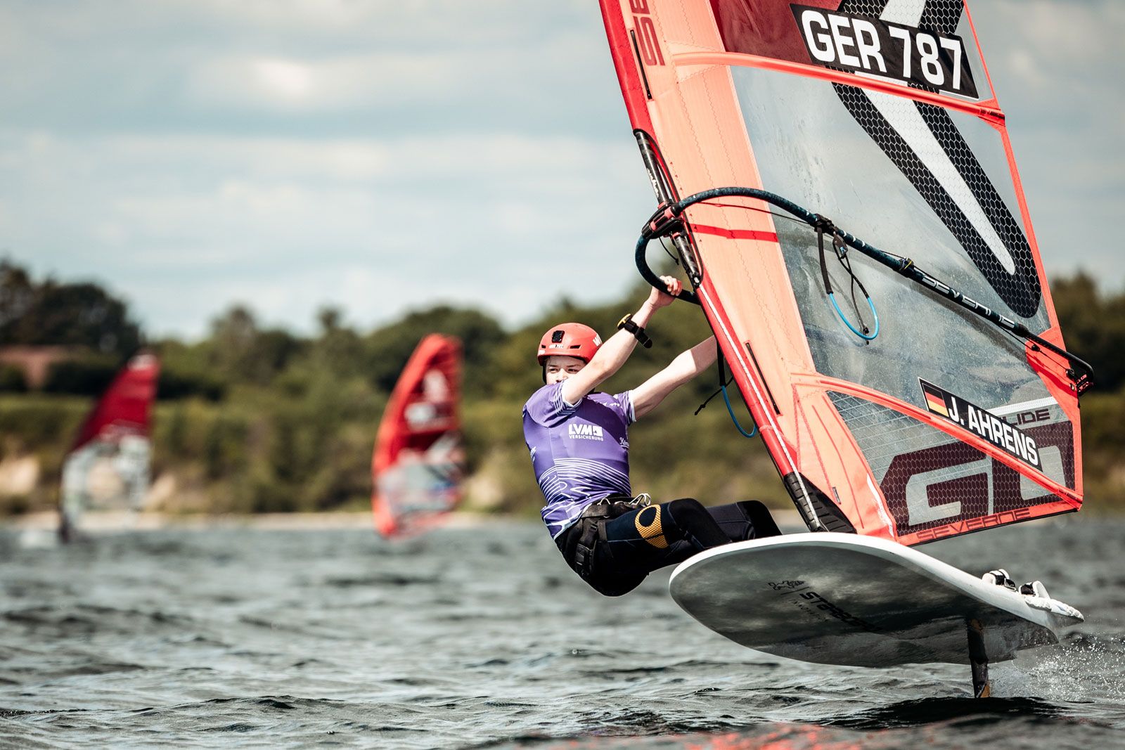 California Windsurf Cup Pelzerhaken 2025: Vincent Langer gewinnt das Auftaktrennen 