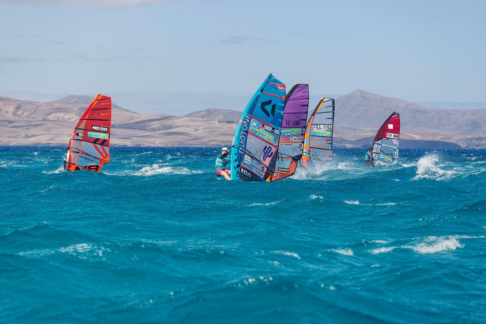 PWA World Cup Fuerteventura 2025: Sarah-Quita Offringa ist Slalom-X-Weltmeisterin 