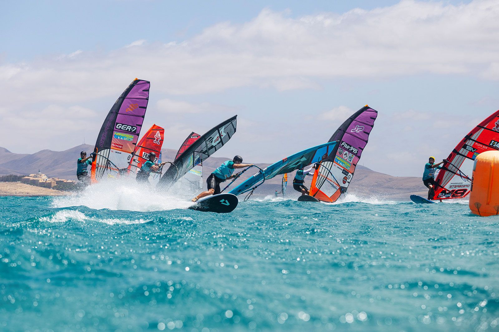 PWA World Cup Fuerteventura 2025: Sarah-Quita Offringa ist Slalom-X-Weltmeisterin 