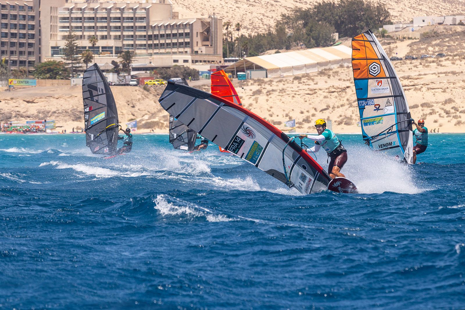 PWA World Cup Fuerteventura 2025: Pierre Mortefon siegt bei den Herren 