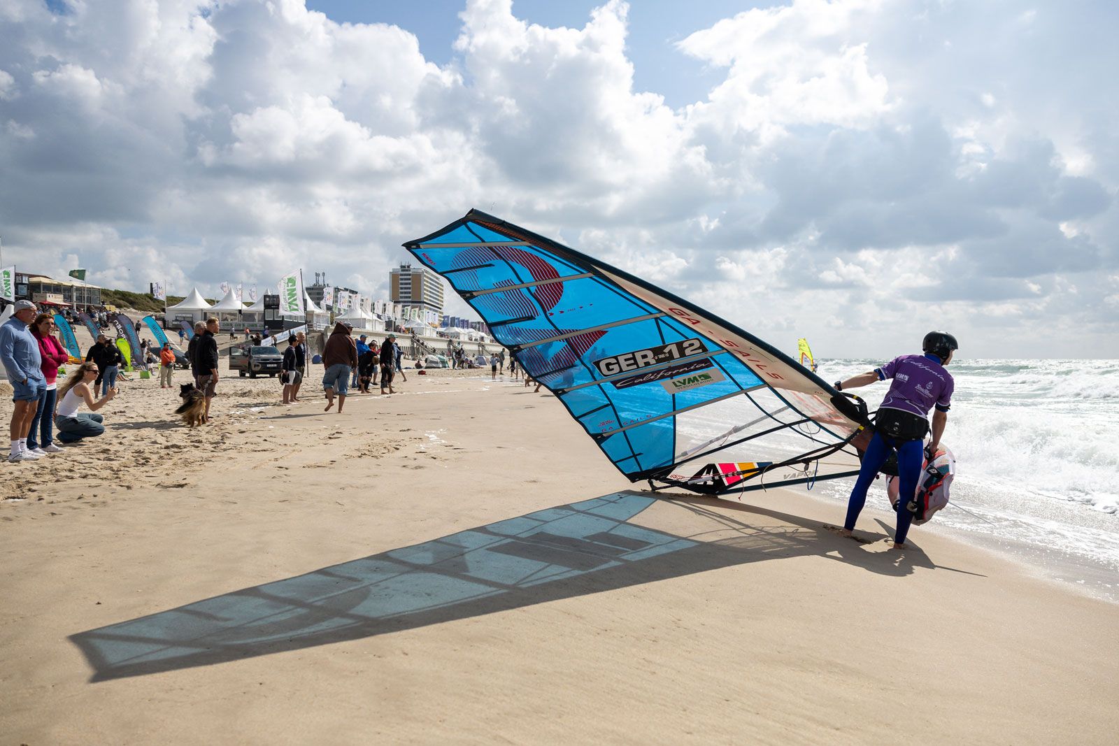 California Surf Cup Sylt 2025: Vincent Langer gewinnt beim Tower Race 