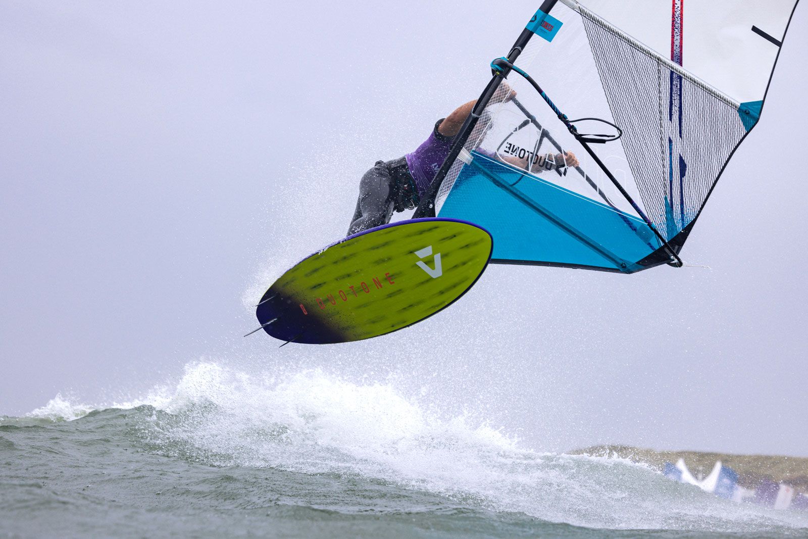 California Surf Cup Sylt 2025: Vincent Langer siegt beim Waveriding