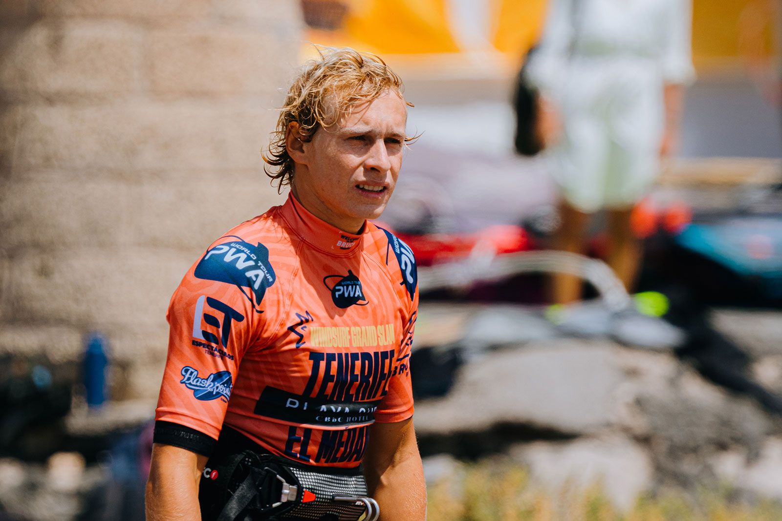 PWA World Cup Teneriffa 2025: Erste Ergebnisse im Waveriding 