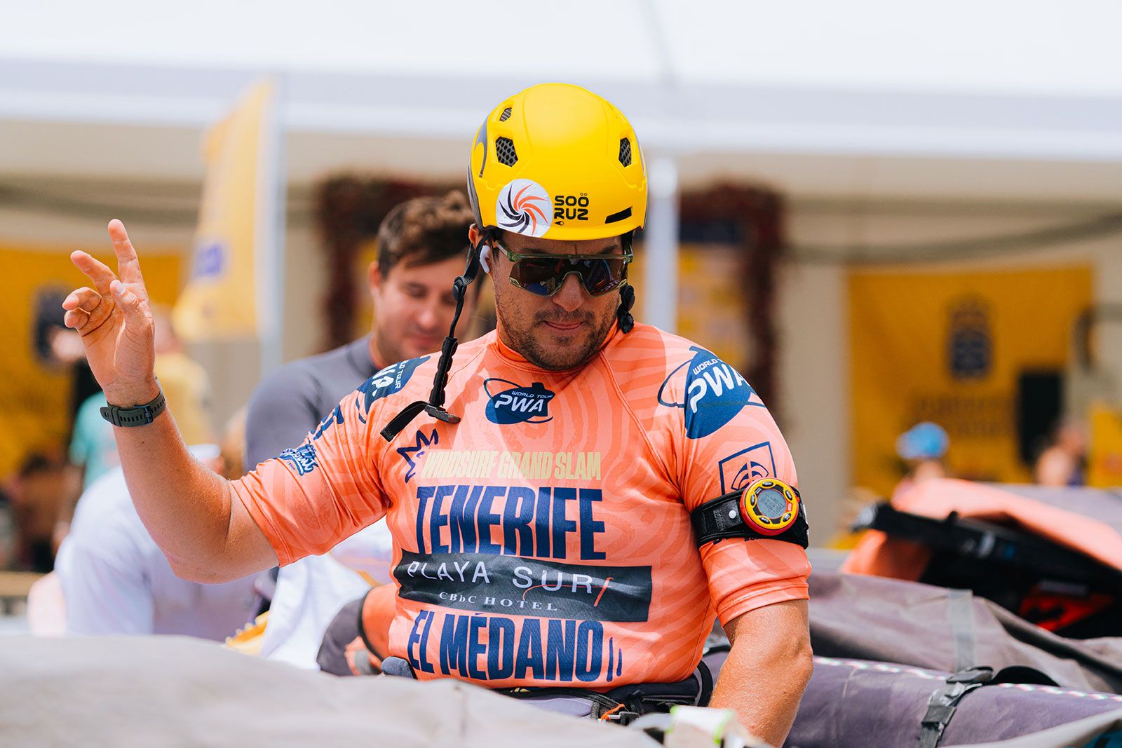 PWA World Cup Teneriffa 2025: Pierre Mortefon ist Weltmeister im Slalom-X 