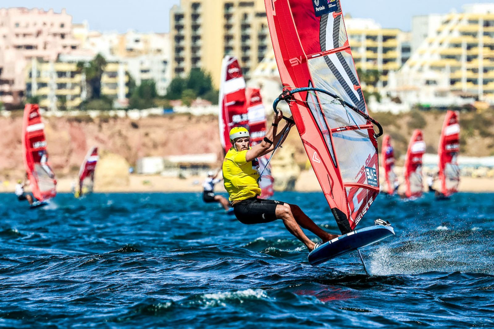 iQFOiL U23 World Championship Portimo 2025: Starkwind-Racing am zweiten Tag 