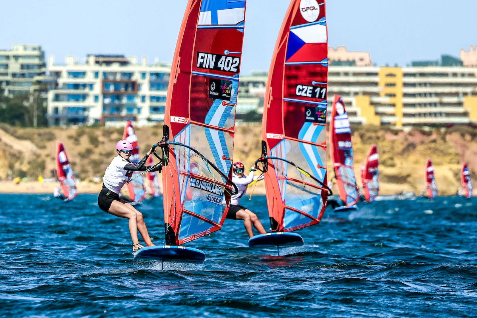 iQFOiL U23 World Championship Portimo 2025: Starkwind-Racing am zweiten Tag 