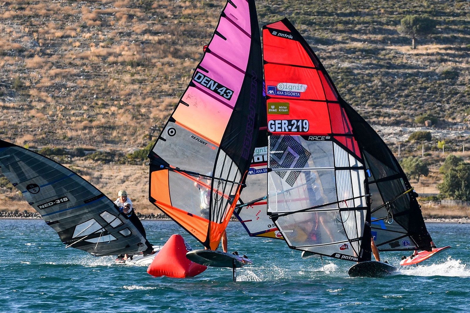 PWA Youth Slalom World Cup Alaçati 2025: Entscheidungen in letzter Minute
