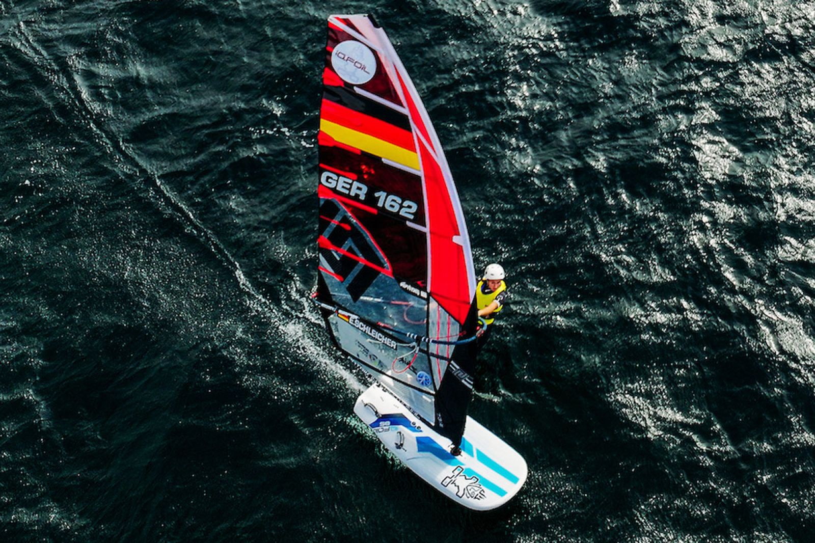 iQFOiL Youth & Junior European Championships 2025: Der Mistral sorgt für Spannung