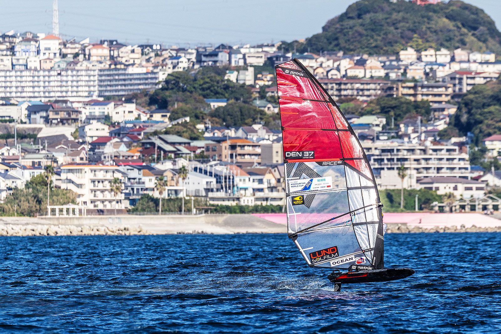 PWA Fly! ANA World Cup Yokosuka 2025: Der Druck auf die Favoriten wächst