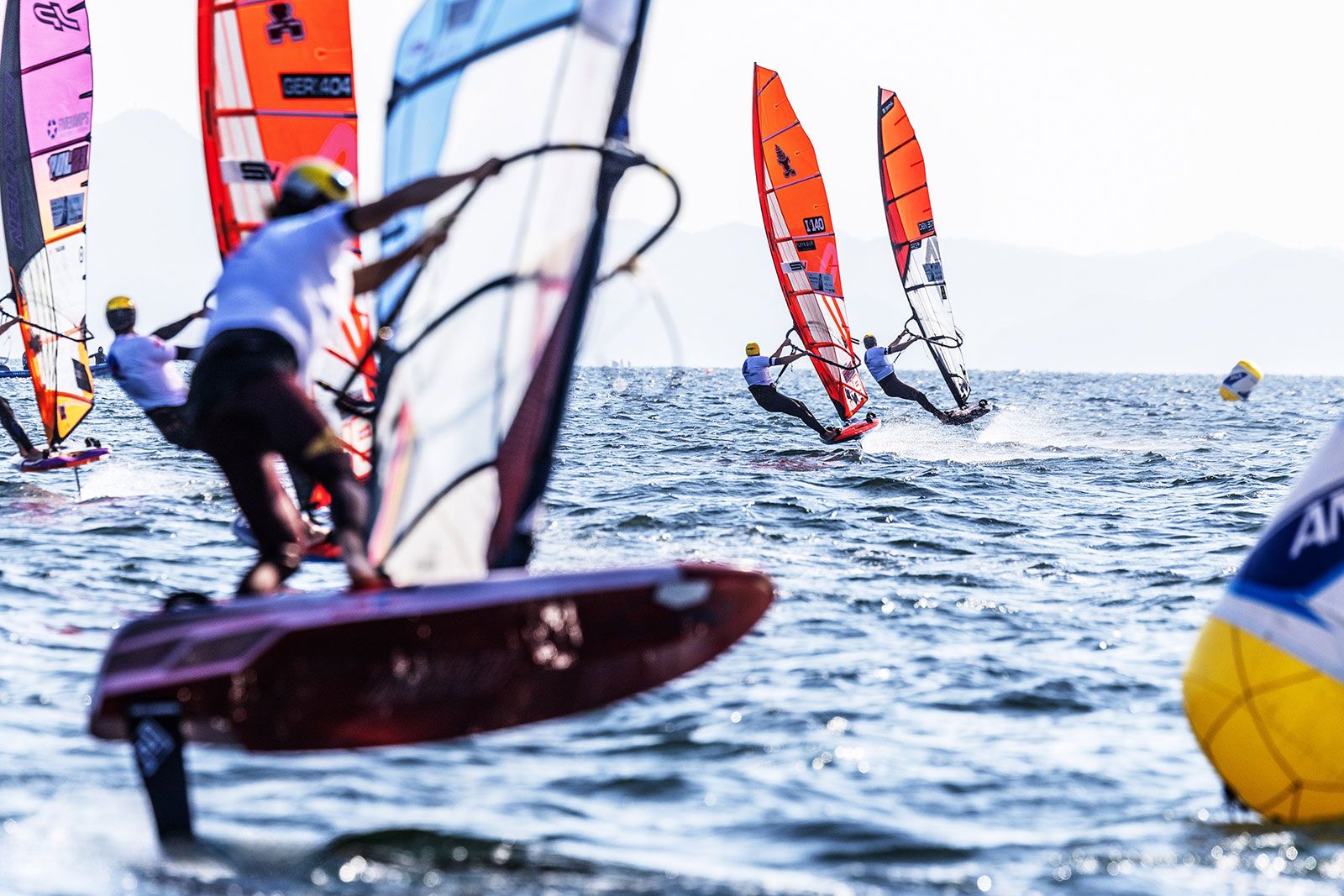 PWA Fly! ANA World Cup Yokosuka 2025: Starker Start von Lemeteyer und Iachino