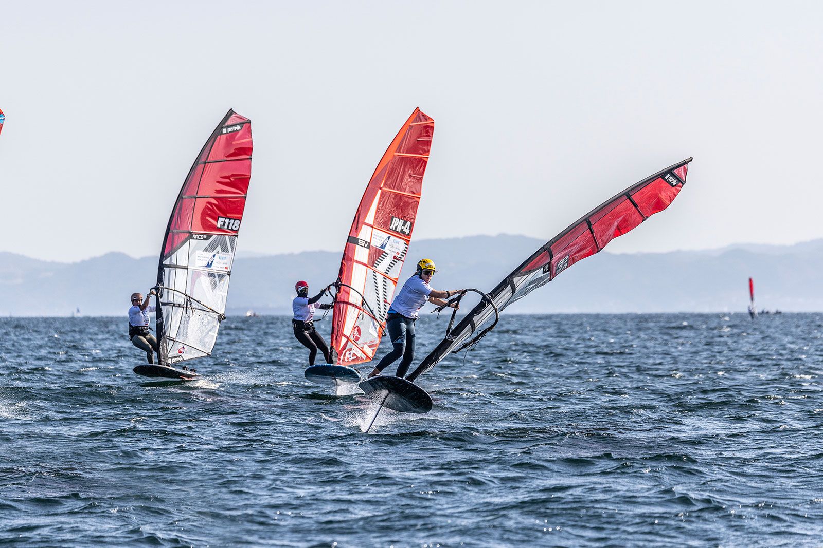 PWA Fly! ANA World Cup Yokosuka 2025: Starker Start von Lemeteyer und Iachino