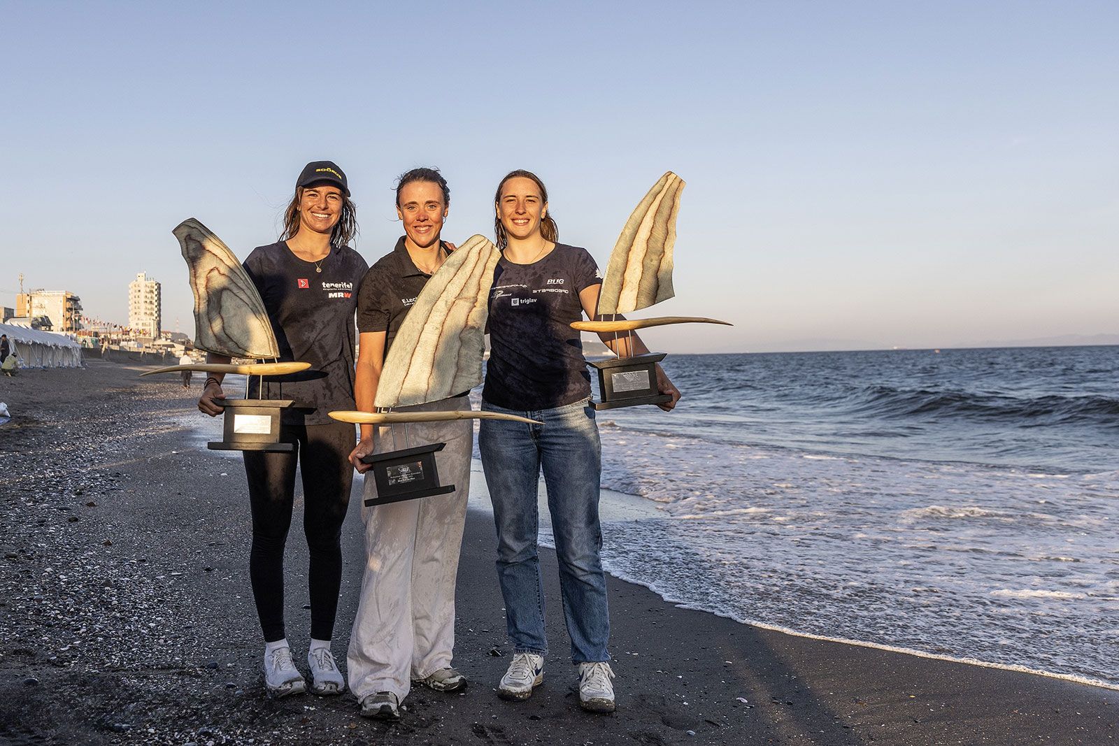 PWA Fly! ANA World Cup Yokosuka 2025: Lemeteyer und Iachino holen den Weltmeistertitel 