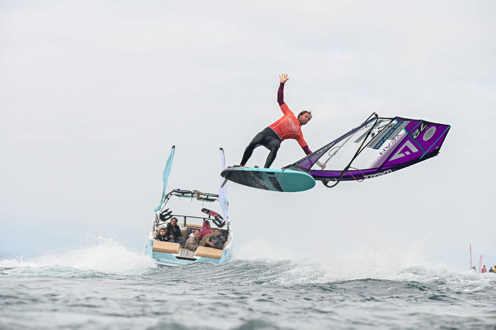 FPT Genf 2025: Sam Esteve holt sich die Krone im Tow-in