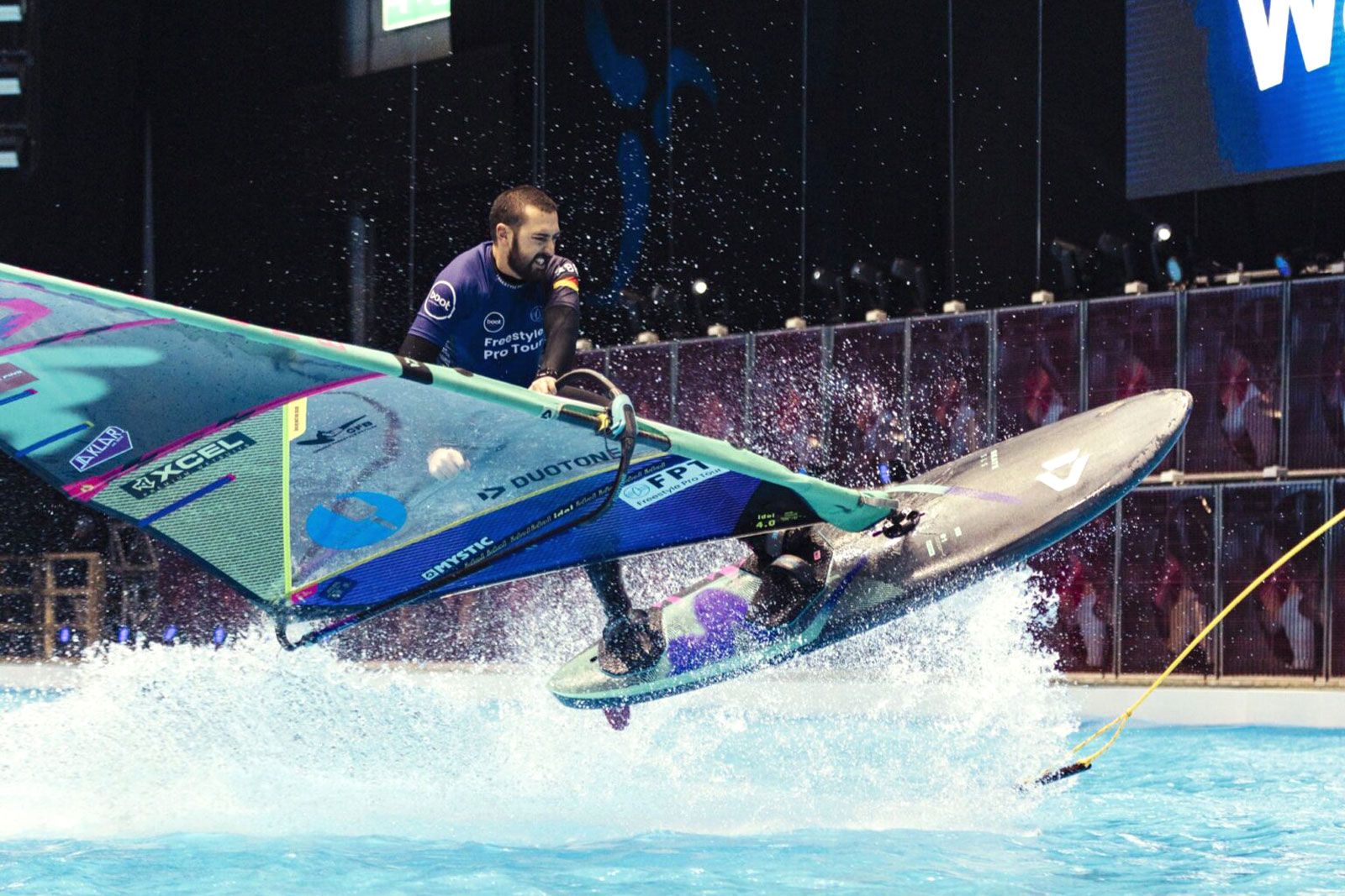 FPT boot D&uuml;sseldorf Tow-in World Series 2026: Air-Funnel-Burner-Tr&auml;ume werden wahr 