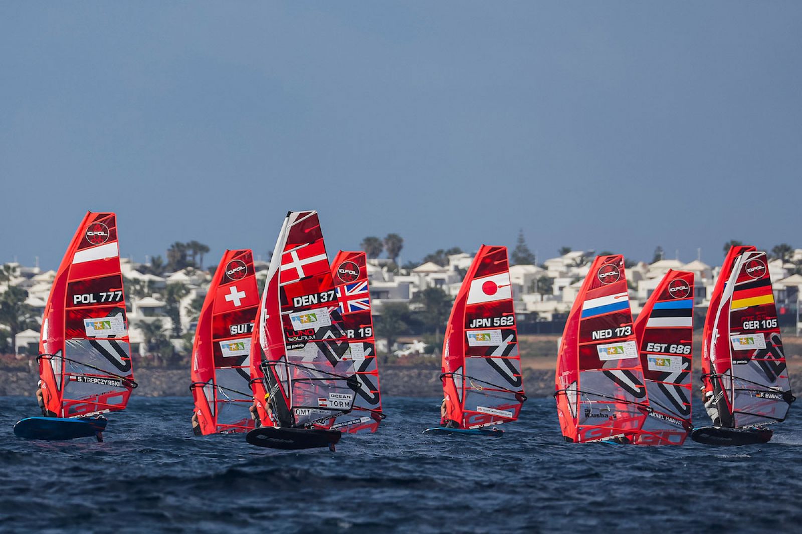 iQFOiL Games Lanzarote 2026: Upwind-Sprintrennen am zweiten Tag 
