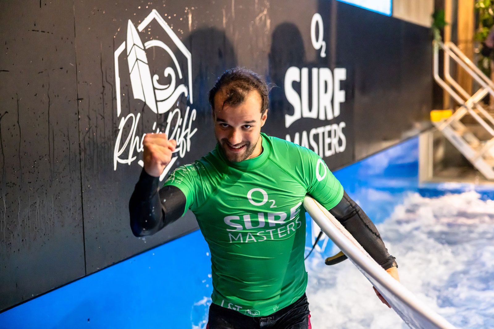 o2 SURF MASTERS RheinRiff Düsseldorf 2026: Hannes Mosh und Valeska Schneider setzen sich durch
